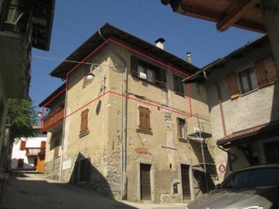 Appartamento in vendita a Sella Giudicarie roncone, Via 24 Maggio