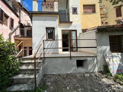 Appartamento in vendita a Spoleto via Vigna