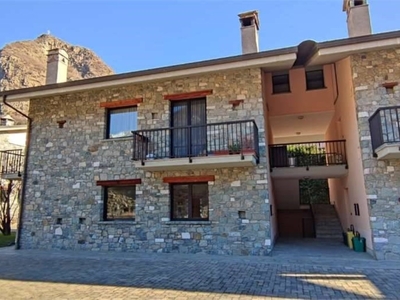 Appartamento in vendita a Verrès via Circonvallazione 119