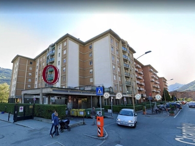 Appartamento in vendita ad Aosta via Chambery, 115