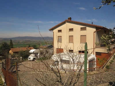 Villa in vendita a Corciano via Giuseppe Ferrari