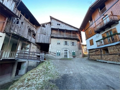 Casa Indipendente in vendita a Croviana via a Le Penege, 37