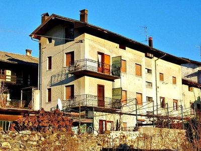 Casa Indipendente in vendita a Levico Terme via Camillo Benso di Cavour
