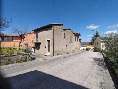 Casa Indipendente in vendita a Piegaro vocabolo Pevole, 35