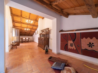 Casa Indipendente in vendita a Santu Lussurgiu via La Marmora