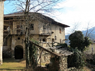 Casa Indipendente in vendita ad Altopiano della Vigolana via Luigi Bonazza