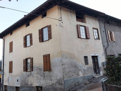 Casa Indipendente in vendita ad Altopiano della Vigolana via Ronchi