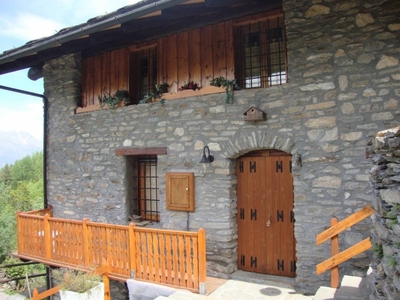 Casa Indipendente in vendita ad Aymavilles frazione Turlin