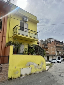 Casa indipendente in vendita in via ciccarello, Reggio Calabria