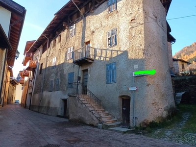 Casale in vendita a Terzolas via dei Canópi