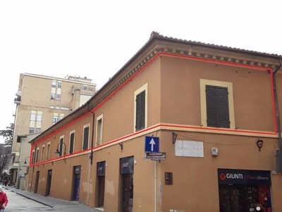 Loft in vendita a Foligno viale Luigi Chiavellati, 4