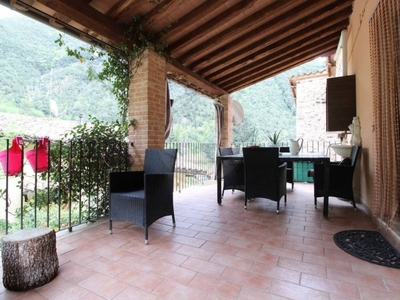 Casa Indipendente in vendita a Ferentillo vicolo San Gabriele, 3