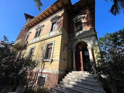 Villa Bifamiliare in vendita a Foligno viale Luigi Chiavellati