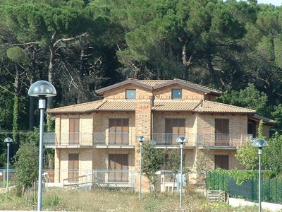 Villa Bifamiliare in vendita a Perugia