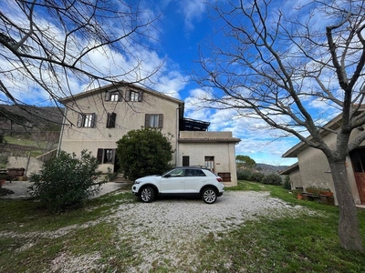Villa Bifamiliare in vendita a Spoleto frazione Terzo San Severo