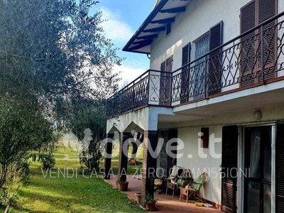 Villa in vendita a Castiglione del Lago via Bagnolo, snc