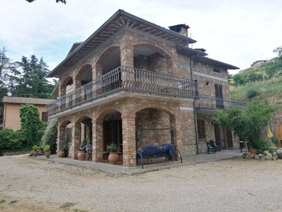 Villa in vendita a Deruta via Padre Rufino Niccacci