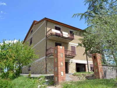 Villa in vendita a Fabro via di Fabro