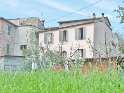 Villa in vendita a Monteleone d'Orvieto via di