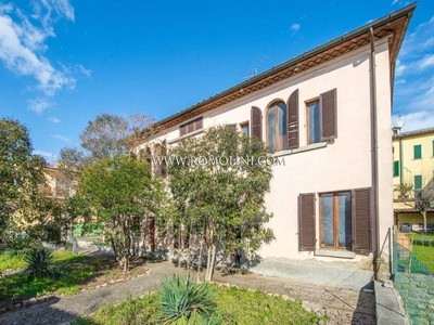 Villa in vendita a San Giustino viale Toscana, 1