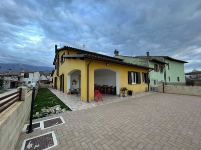 Villa in vendita a Trevi via Sant'Angelo Nuovo