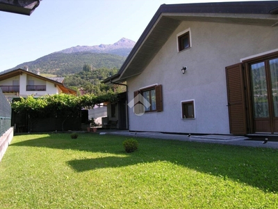 Villa in vendita ad Aosta frazione Truchod, 173