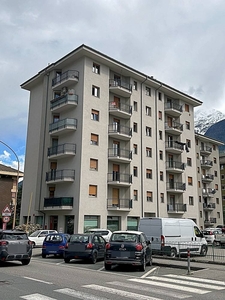 Aosta. Appartamento 4 locali