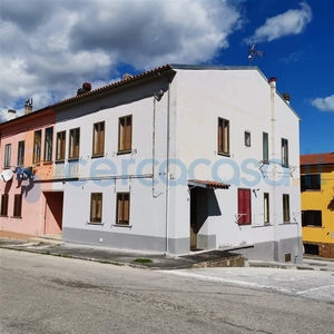 Appartamento Bilocale in vendita in Via Dante Alighieri, Borrello