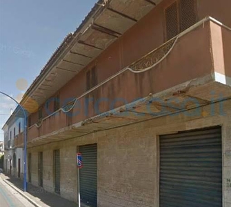 Appartamento da ristrutturare, in vendita in Via Biagio Rosato, Curti