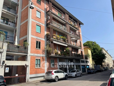Appartamento in Affitto in Via Angelo Scarsellini 32 a Verona