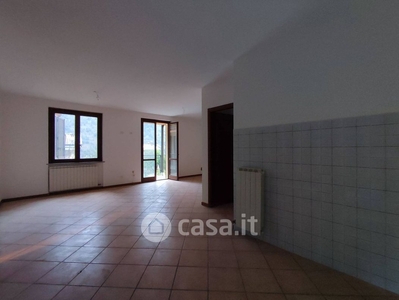 Appartamento in Affitto in Via Cavour 51 a Ponte Nossa