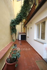 Appartamento in Affitto in Via Elisa a Lucca