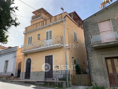 Appartamento in Affitto in Via Gullina Archi Carmine a Reggio Calabria