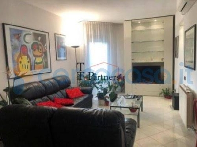 Appartamento in ottime condizioni, in vendita in Via Campania, Campi Bisenzio