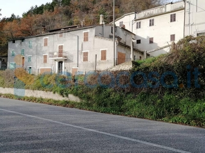 Appartamento in vendita in Via San Ginesio 117, Arcevia