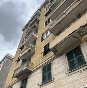 Appartamento - Pentalocale a San Fruttuoso, Genova