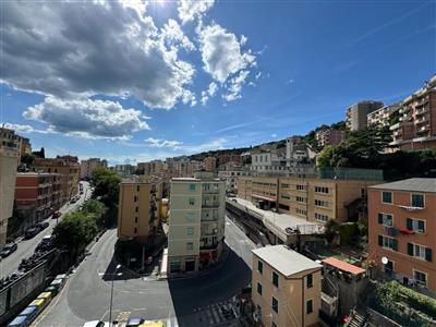 Appartamento - Quadrilocale a San Fruttuoso, Genova