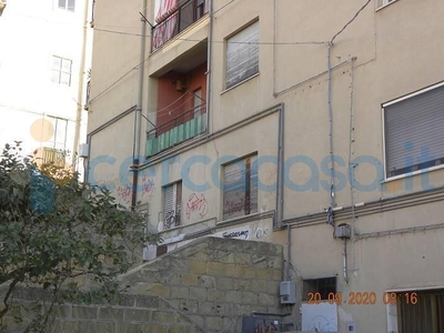 Appartamento Quadrilocale da ristrutturare, in vendita in Via Montedoro 2, Caltanissetta