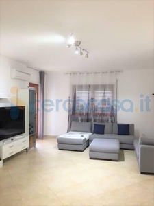 Appartamento Quadrilocale in ottime condizioni in vendita a Taranto