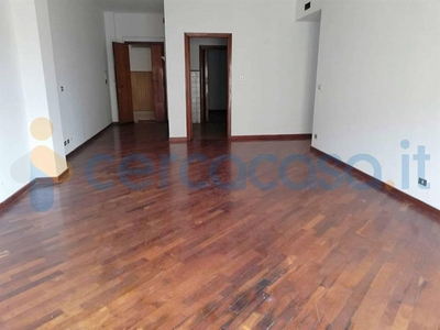 Appartamento Quadrilocale in vendita a Ancona