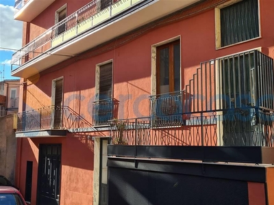 Appartamento Trilocale da ristrutturare in vendita a Paterno'