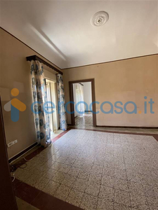 Appartamento Trilocale da ristrutturare, in vendita in Salita Iacono, Agrigento 5, Agrigento