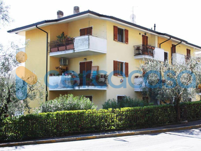 Appartamento Trilocale in vendita a Padenghe Sul Garda