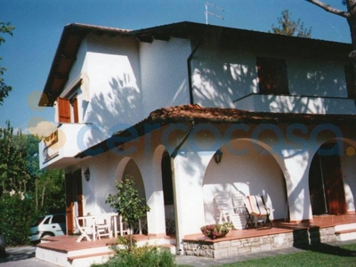 Casa singola in vendita a Forte Dei Marmi