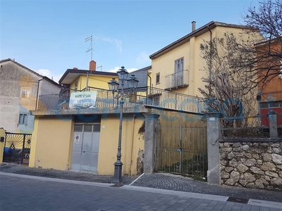 Casa singola in vendita in Via B. Duardo, Manocalzati