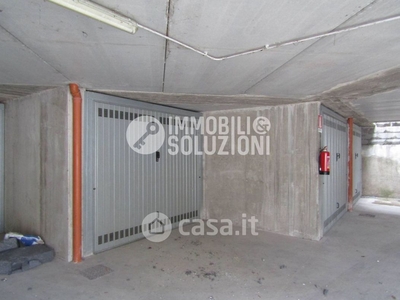 Garage/Posto auto in Affitto in Via Michelangelo Buonarroti a Vaprio d'Adda