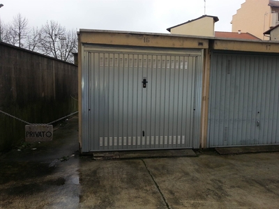 Garage / Posto auto in Via Matteotti a Casale Monferrato