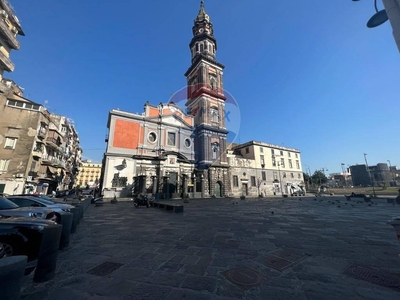 Negozio in vendita a Napoli