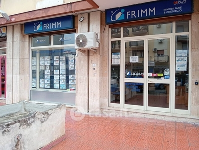 Negozio/Locale commerciale in Affitto in Via Armando Diaz 98 a Palermo