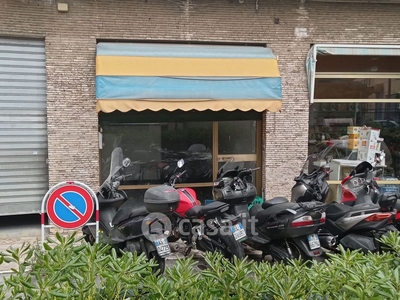 Negozio/Locale commerciale in Affitto in Via Multedo di Pegli 93 a Genova